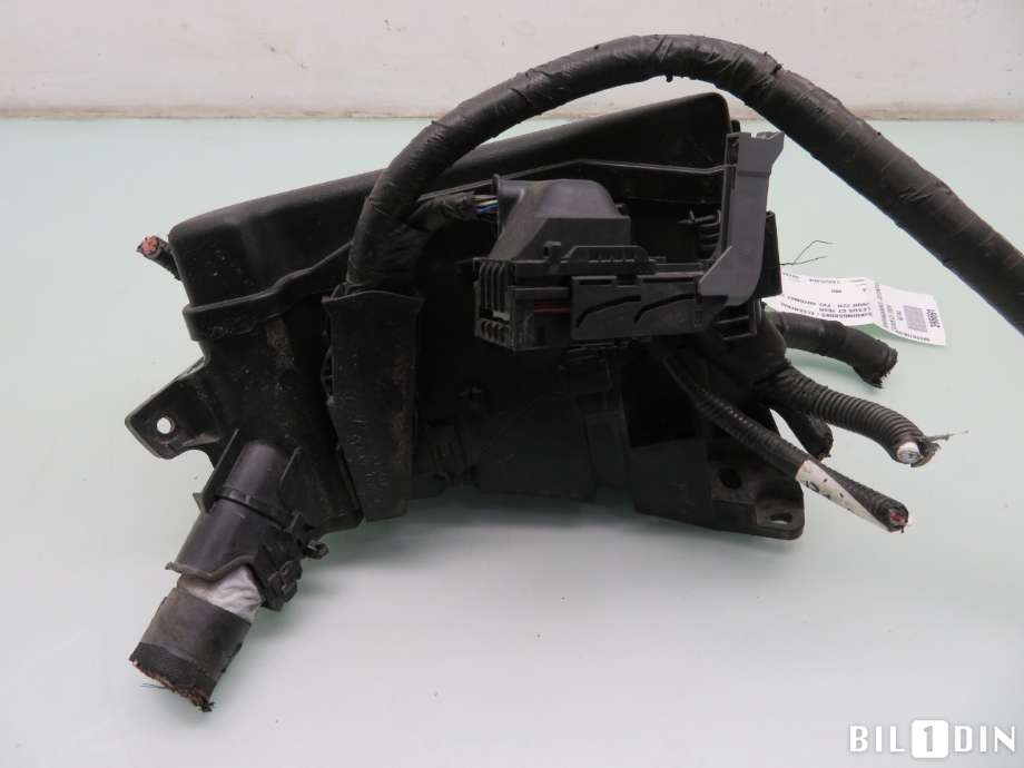 Sikringsboks til Lexus CT 2010-2020  (LEXUS|8262076010|)