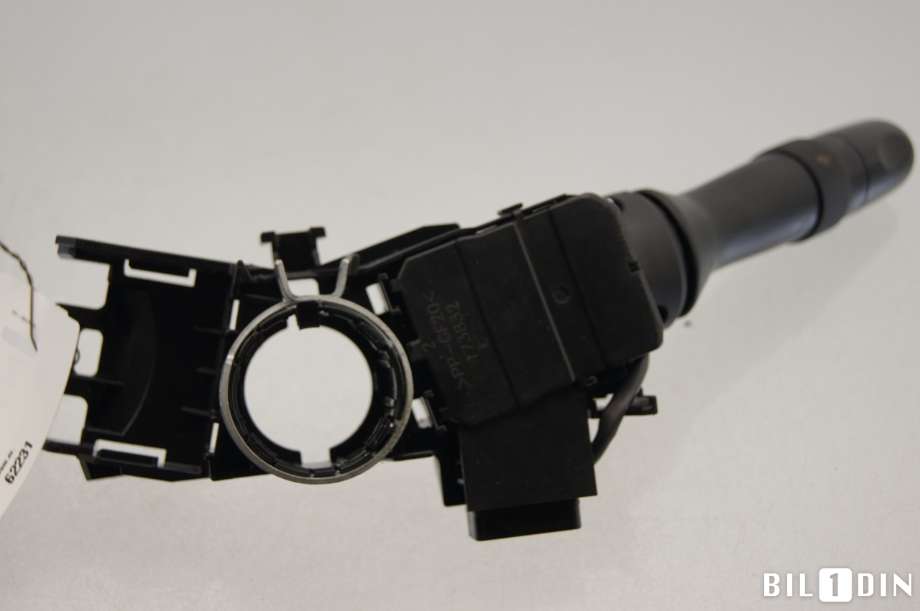 Bryter blink til Toyota Auris 2010-2012 (Type I, Fase 2)  (TOYOTA|8414042101|8414002311|)