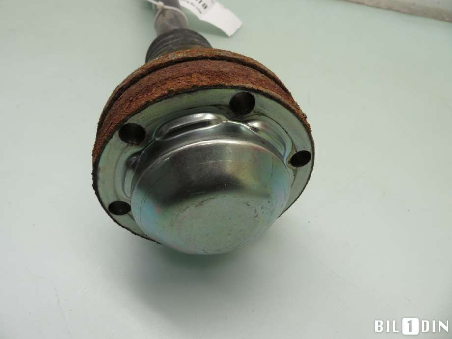 Drivaksel høyre bak til Audi A6 2011-2014 (Type IV, Fase 1) (C7) (C7) (AUDI|8R0501204D|8R0501204DX|)
