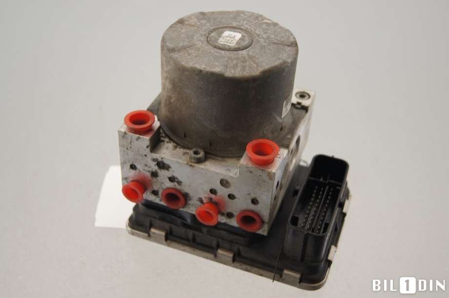 ABS sentral til VW Caddy 2015-2020 (Type III, Fase 3)  (VOLKSWAGEN|7E0614517M|)