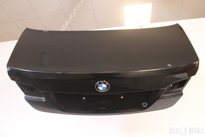 Bakluke sedan til BMW 3-Serie 2005-2011 (E90/E91/E92/E93) (E90/E91/E92/E93) (BMW|41617168515|)