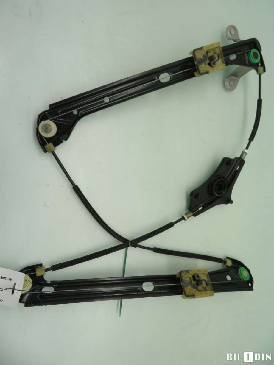 Ruteheis til VW Golf VII 2012-2017 (Fase 1) (VOLKSWAGEN|5G4837462H|)