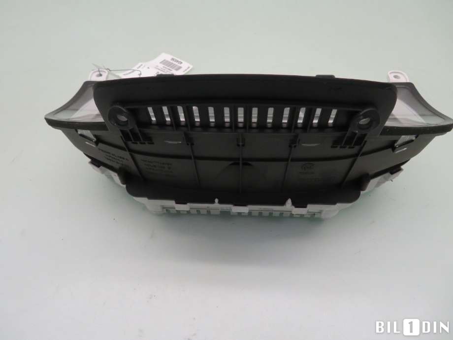 Instrumentpanel til Volvo V70 2014-2016 (Type III, Fase 2)  (VOLVO|36010019|)