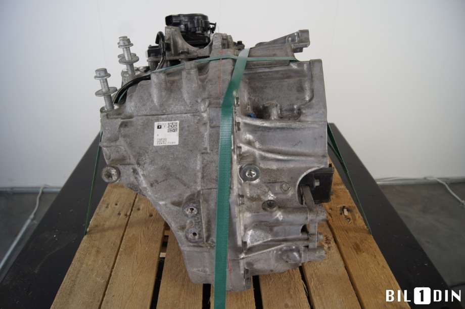 Girkasse automat til Volvo V90 / V90 CC / S90 2016-->>  (VOLVO|36012690|8AUT2WD/TG81SC|1285356)