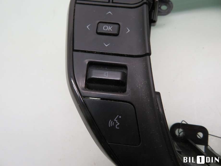Ratt deksler til Toyota bZ4X 2022-->>  (TOYOTA|8425042530|)