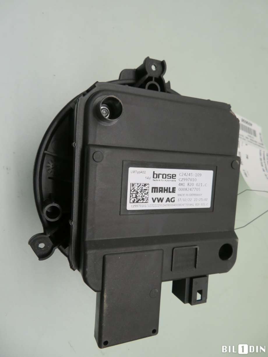 Varmeapparat motor til Audi Q8 2019-->>  (AUDI Q8 E-TRON S-LINE KOMBI|4M1820021B||4M1820021C)