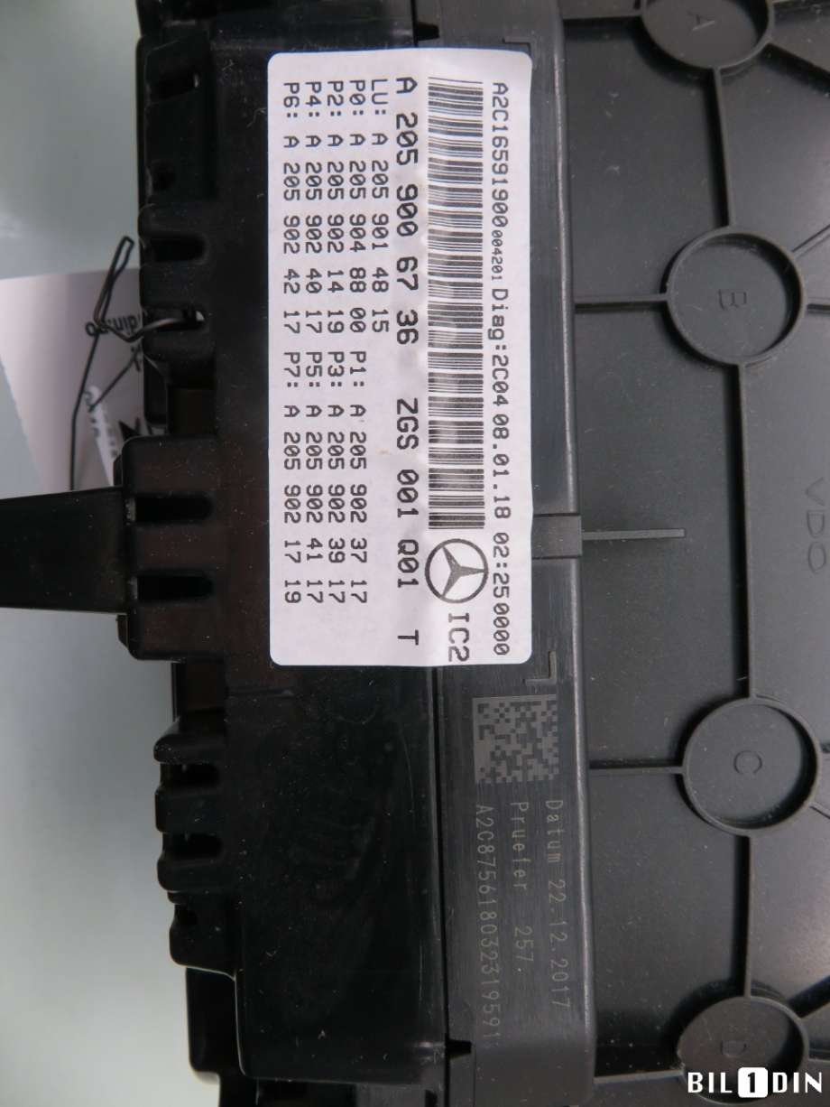 Instrumentpanel til Mercedes C-Klasse 2018-2021 (Fase 2) (W205) (W205) (MERCEDES|A2539006504||A2059006736)