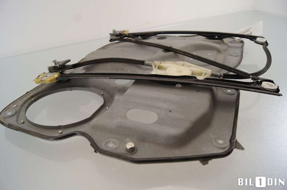 Ruteheis til VW Caddy 2010-2015 (Type III, Fase 2)  (VOLKSWAGEN|2K1837730L|)