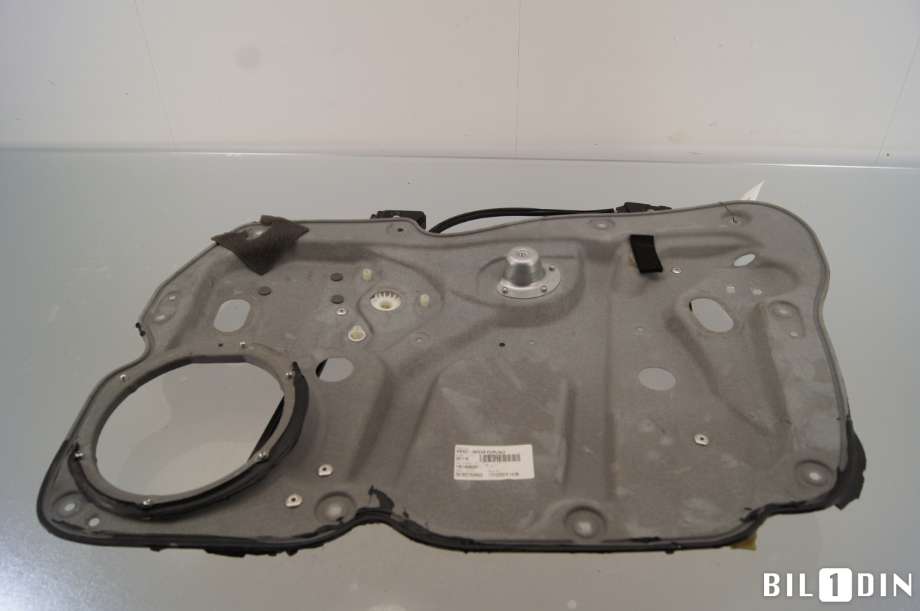 Ruteheis til VW Caddy 2010-2015 (Type III, Fase 2)  (VOLKSWAGEN|2K1837730L|)