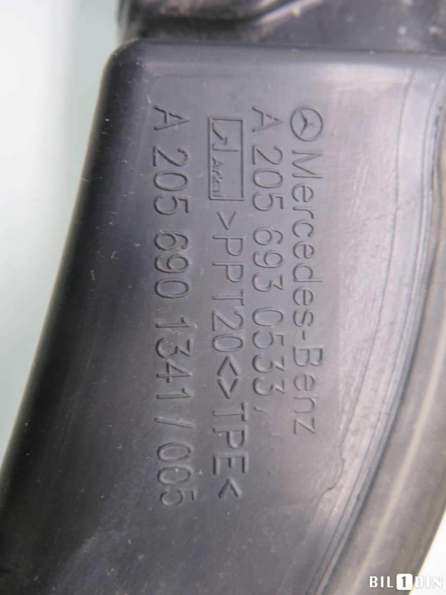 Bagasjerom teppe/gulvplate til Mercedes C-Klasse 2018-2021 (Fase 2) (W205) (W205) (MERCEDES|A2056901341|)