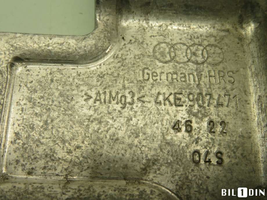 Batterikasse/feste til Audi Q8 2019-->>  (AUDI Q8 E-TRON S-LINE KOMBI|4KE907471|)