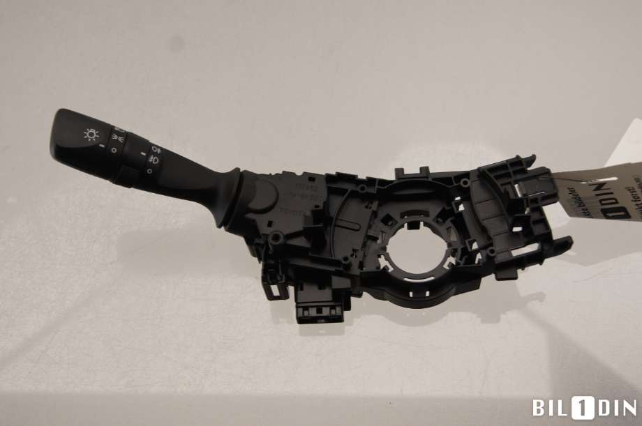 Bryter blink til Toyota Auris, 2015-2019 (Type II, Fase 2) (TOYOTA|8414002730)