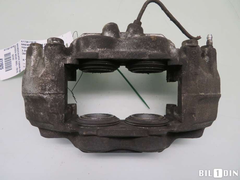 Bremsecaliper høyre foran til Toyota Hilux 2012-2016  (TOYOTA|4773071010|)