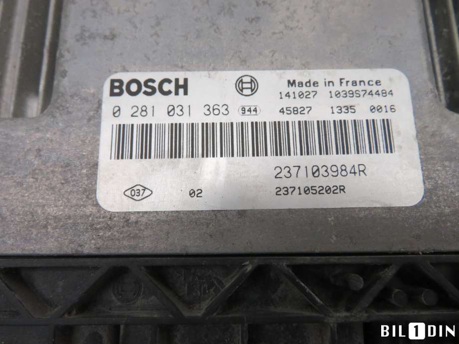 Styreenhet motor til Renault Trafic 2014-->>  (RENAULT|237105202R||237103984R)