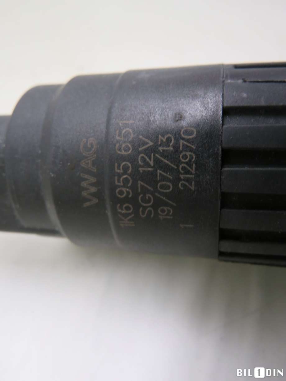 Spylerpumpe foran til VW Golf VII 2012-2017 (Fase 1)  (VOLKSWAGEN|1K6955651|)