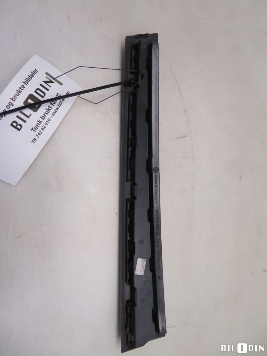 Diverse deler til VW Golf VII 2012-2017 (Fase 1)  (VOLKSWAGEN|5G9839909B|)