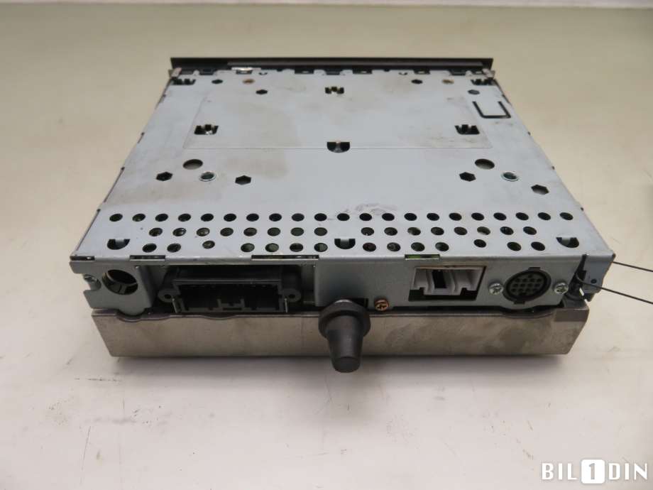 Bilstereo til Mitsubishi Pajero 2000-2006 (Type III)  (MITSUBISHI|MR337279|)