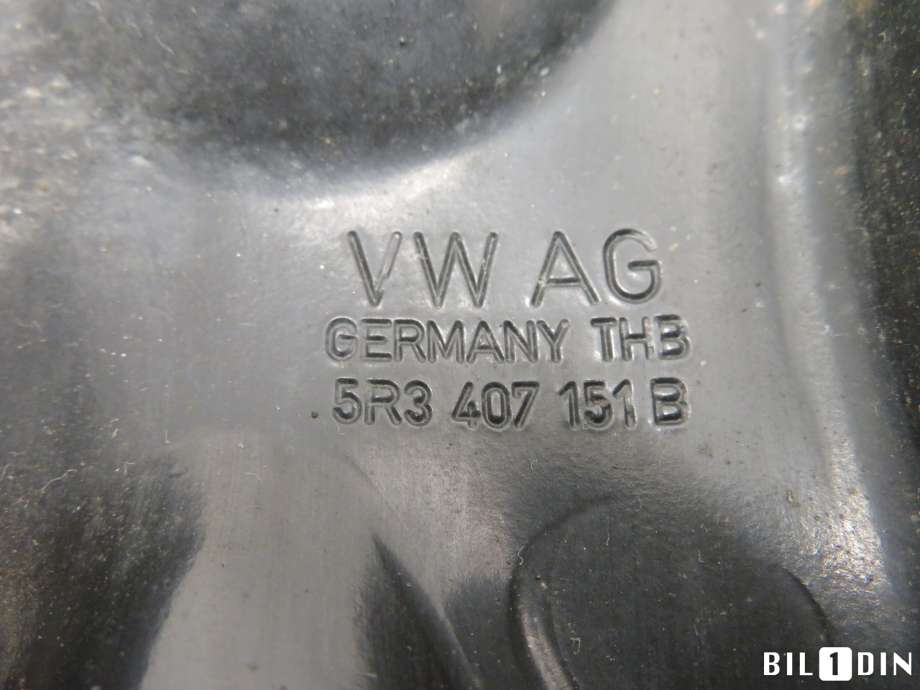Bærebru venstre foran nedre til VW Caddy 2020-->> (Type IV)  (VW CADDY CARGO 122|5R3407151B|)