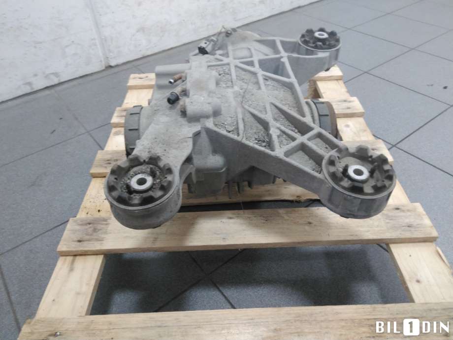 Kardang klokke bak til VW Passat 2015-2019 (Fase 1) (B8) (B8) (VOLKSWAGEN|0CR525010L|)