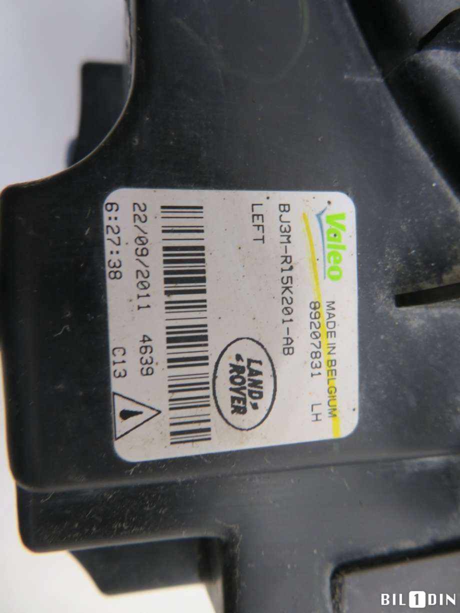Tåkelykt venstre foran til Land Rover Range Rover, Evoque 2011-2019 (Type I)  (LAND-ROVER|LR026090|BJ3MR15K201AC|BJ3MR15K201AB)