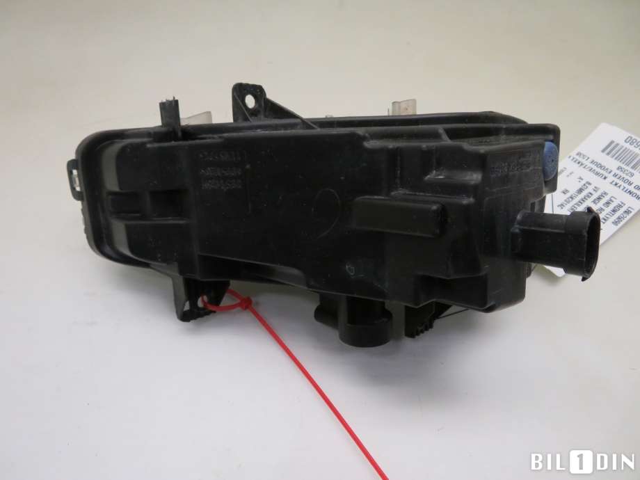 Tåkelykt venstre foran til Land Rover Range Rover, Evoque 2011-2019 (Type I)  (LAND-ROVER|LR026090|BJ3MR15K201AC|BJ3MR15K201AB)