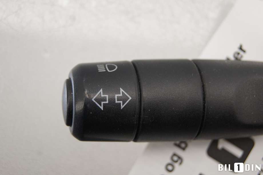 Bryter blink til Land Rover Discovery 2005-2009 (Type III)  (LAND-ROVER|XPC500160|8H2213335AB|)
