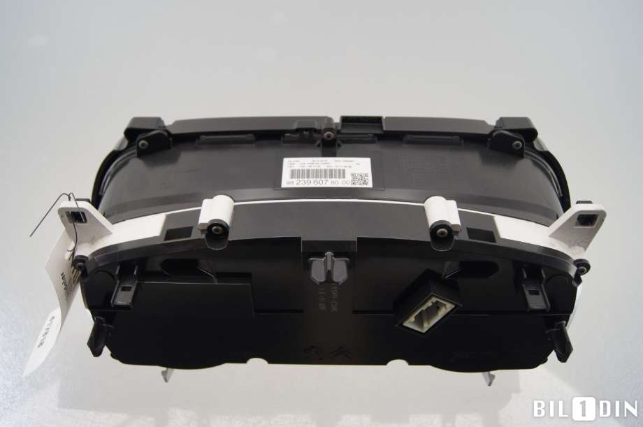 Instrumentpanel til Toyota Proace 2016-->> (Type II) (TOYOTA|SU001A7533||9823960780)