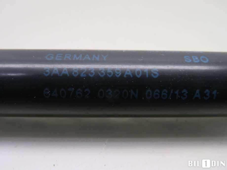 Panserdemper til VW Passat 2011-2015 (B7) (B7) (VOLKSWAGEN|3AA823359A|)