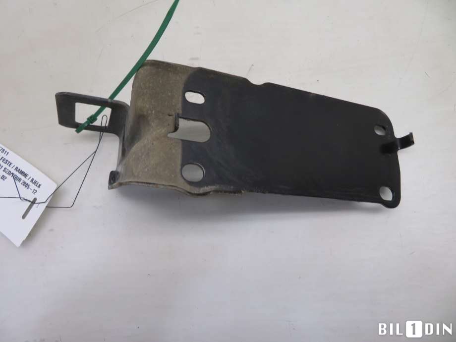 Diverse deler til BMW 3-Serie 2005-2011 (E90/E91/E92/E93) (E90/E91/E92/E93) (BMW|51647117811||51647117)