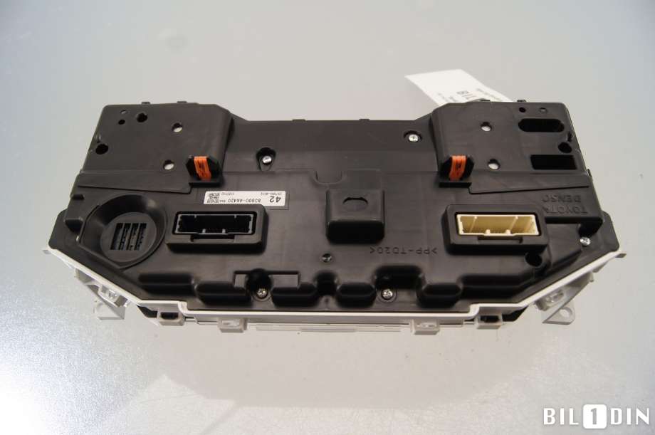 Instrumentpanel til Toyota RAV4 2019-->> (Type V)  (TOYOTA|838004A650||838004A420)