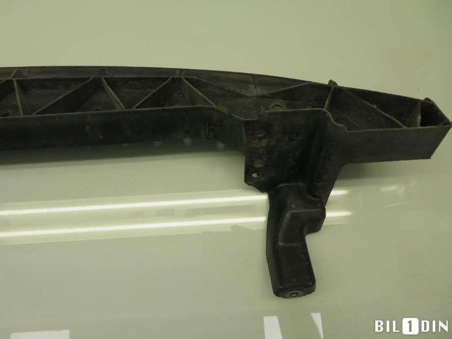 Frontplate nedre til VW Golf, Plus/Cross 2005-2009 (Fase 1) (VOLKSWAGEN|5M0807093B|)