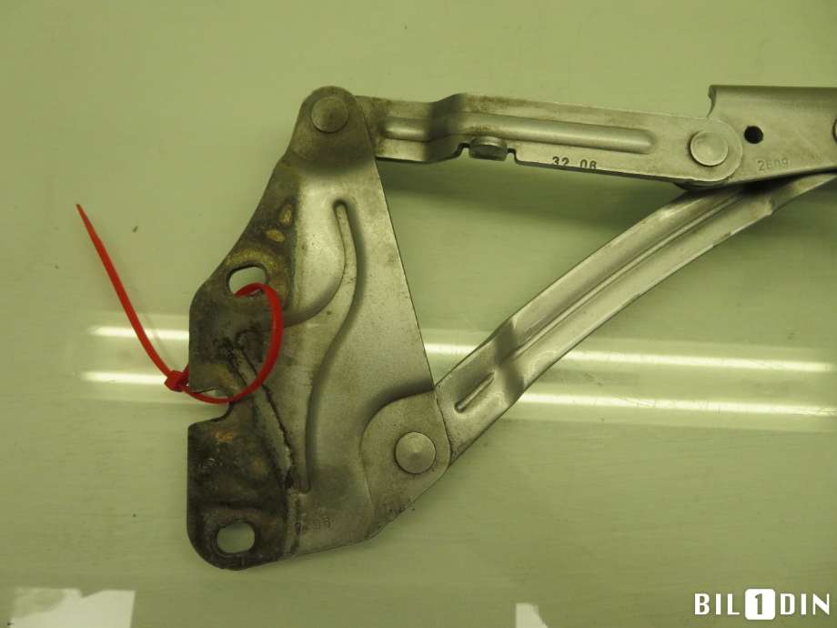 Panserhengsler til VW Golf, Plus/Cross 2005-2009 (Fase 1)  (VOLKSWAGEN|5M0823301|)