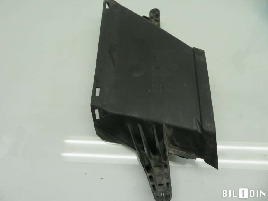 Diverse deler til Audi A4 2007-2014 (Type IV) (B8) (B8) (AUDI|8K0129617E|8K0129618K|)
