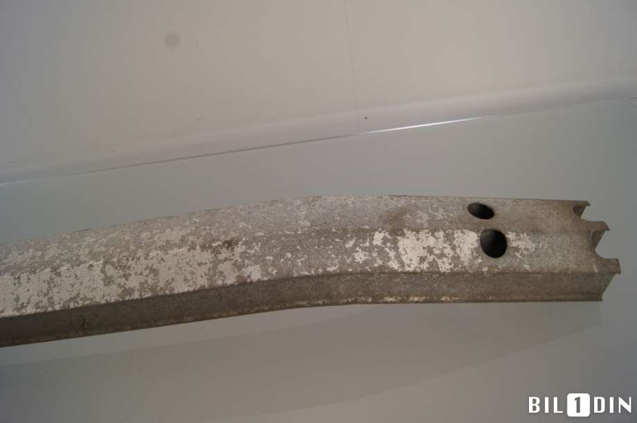 Støtfangerforsterkning bak til Toyota RAV4 2009-2013 (Type III, Fase 2)  (TOYOTA|5217142020|)