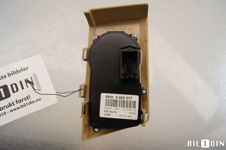 Bryter lys til BMW X3 2007-2010 (Fase 2) (E83) (E83) (BMW|61313420276|)