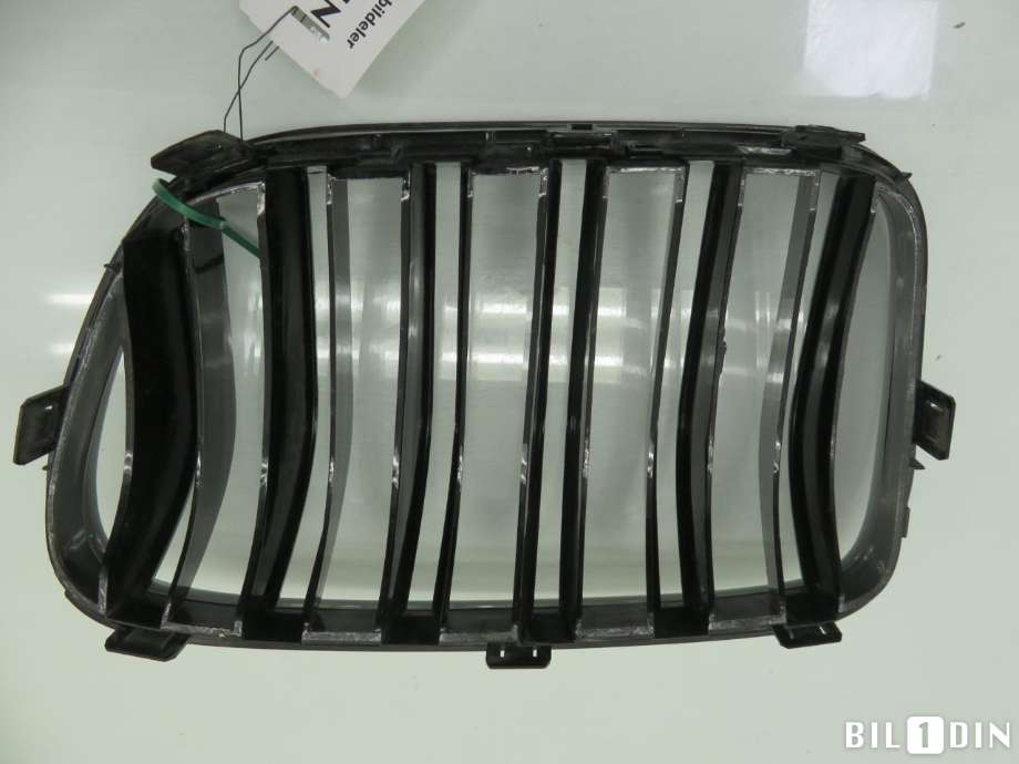 Grill høyre til BMW X3 2010-2017 (F25) (F25) (BMW|51712297590|)