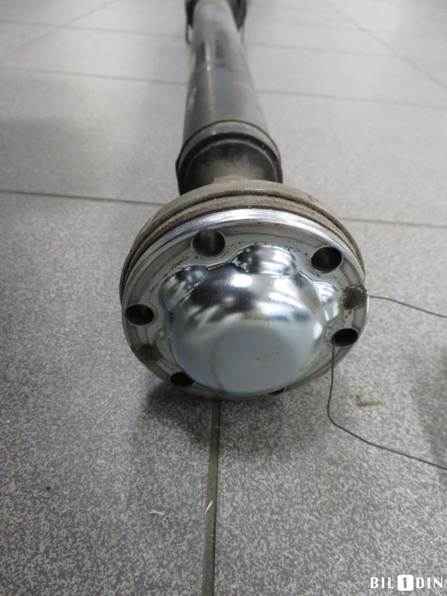 Mellomaksel til Volvo XC90 2015-2025 (Type II)  (VOLVO|31492479|)