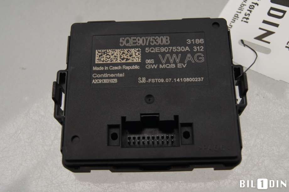 Diverse deler til Audi A3 2012-2016 (Type III, Fase 1) (AUDI|5QE907530B|)