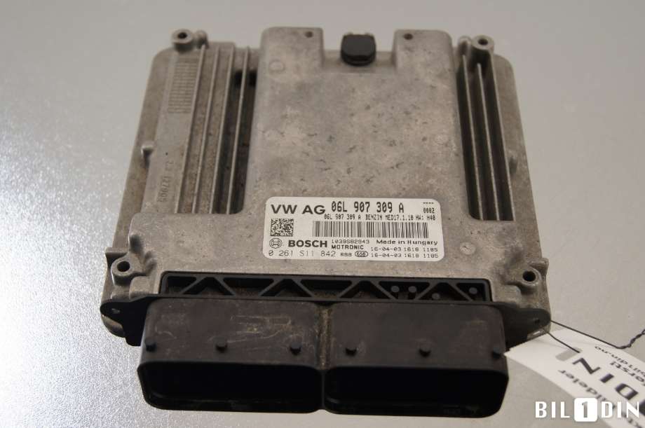 Styreenhet motor til Audi A4 2015-2019 (Type V, Fase 1) (B9) (B9) (AUDI|8W0907115K||06L907309)