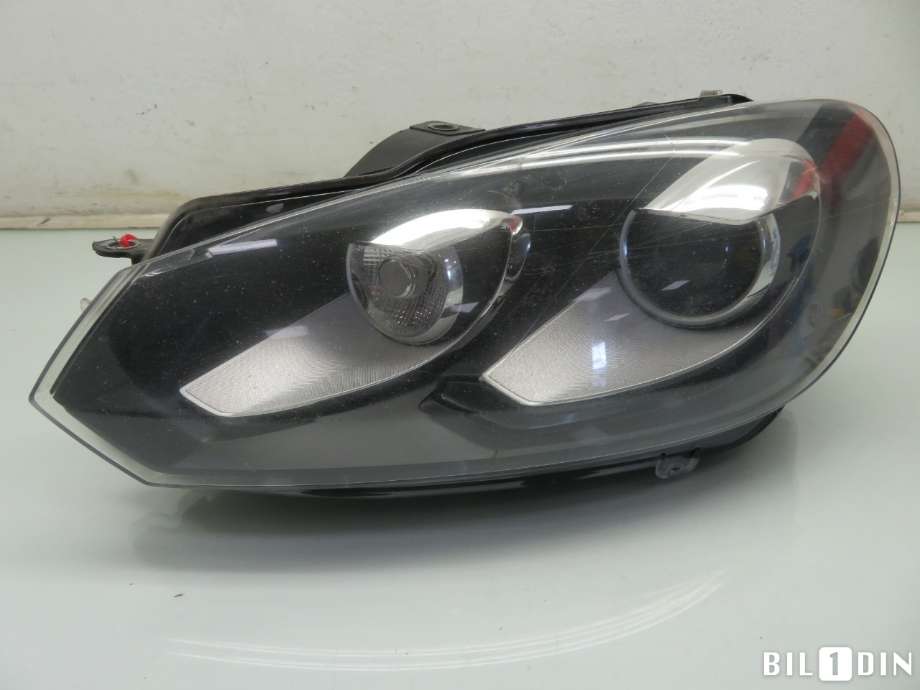 Frontlykt venstre xenon til VW Golf VI 2008-2012  (VOLKSWAGEN|5K1941753B|)