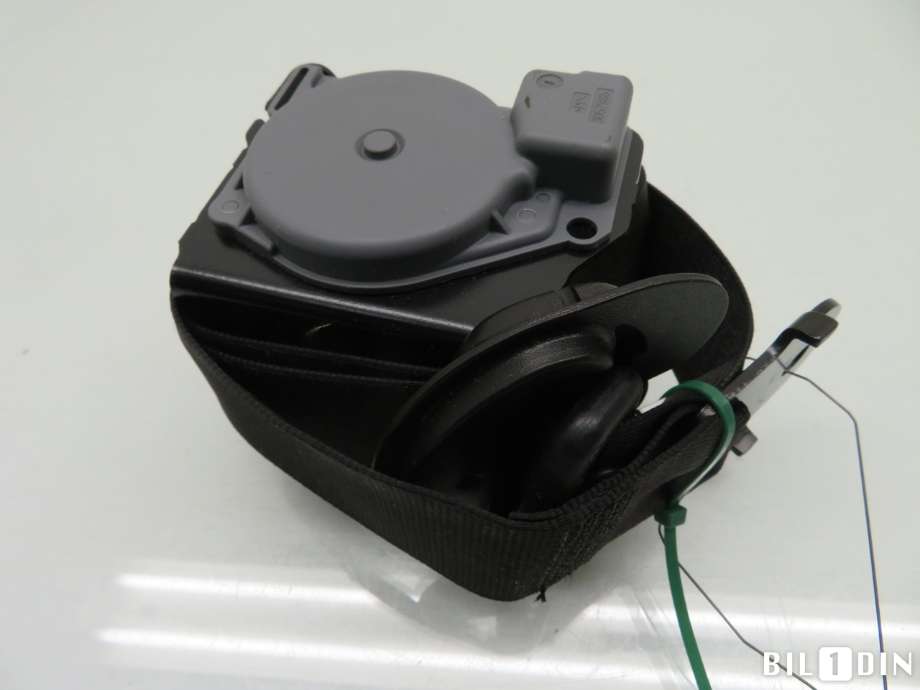 Sikkerhetsbelte foran høyre til BMW X6 2008-2014 (E71/E72) (E71/E72) (BMW|72117171168|)