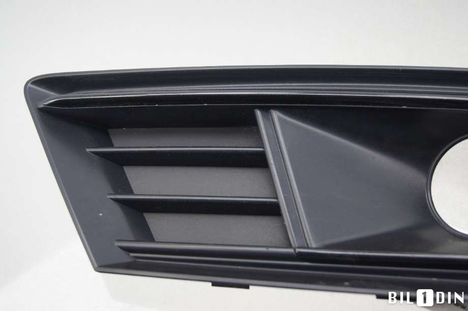 Frontlyktehus til Audi A4 2015-2019 (Type V, Fase 1) (B9) (B9) (AUDI|8W0807682S|)