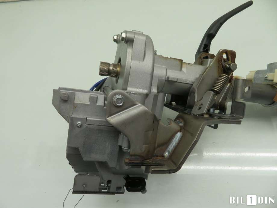 Rattaksel til Nissan X-Trail 2007-2014 (T31) (T31) (NISSAN|48080JM00A|48080JM00B|)