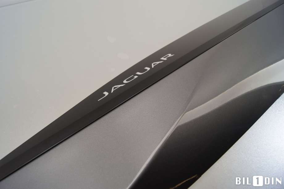 Diverse deler til Jaguar I-PACE 2018-->>  (JAGUAR|J9D321065AF8LML|T4K10128LML|)