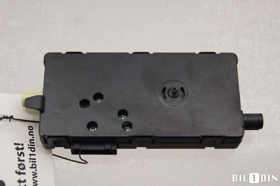 Antenne forsterker til BMW 7-Serie 2015-->> (G11/G12) (G11/G12) (BMW|65209384054||9384054)