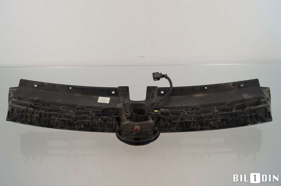 Grill til VW e-Golf 2014-2017 (Fase 1)  (VOLKSWAGEN|5GE853651F|)