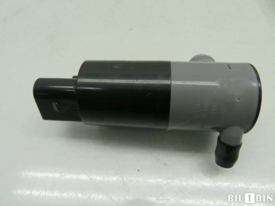 Spylertank til Suzuki SX4 S-CROSS 2013-->> (Type II) (SUZUKI|3841061MA0|)