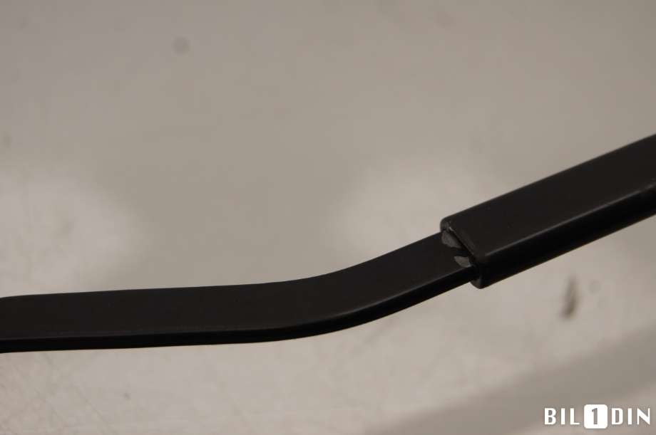 Viskerarmer frontrute til Land Rover Range Rover 2013-->> (Type IV)  (LAND-ROVER|LR066988|CPLA17527BF|)