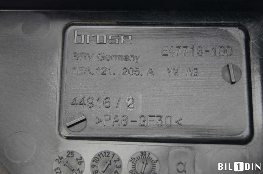 Kjølevifte til VW ID.4 2020-->>  (VOLKSWAGEN|1EA121203C||1EA121205A)