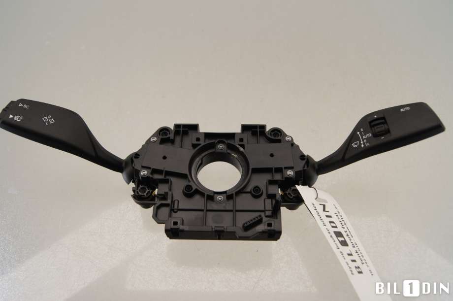 Bryter combi til BMW 5-Serie 2017-->> (G30/G31) (G30/G31) (BMW|61315B4E789||61317944082)